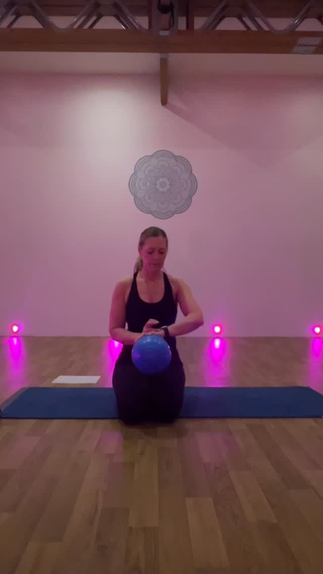 All the heat, sweat and endorphins you love… with a targeted twist. 💥

This 45-minute focused class is all about building a stronger, more supported core — working deep inner abdominals and those outer “glamour muscles” 🔥 plus plenty of upper body work for arms, shoulders and sculpted strength.

Expect improved:
✨ Core strength & stability
✨ Upper body strength & definition
✨ Mobility & flexibility
✨ Better posture & support for everyday movement

Suitable for all levels — the heat is ON, but there’s no HIIT, so think controlled, targeted burn rather than high-impact chaos. (Yes… you’ll still sweat 😅🔥)

⏰ Today 12:30–1:15 (if you live round the corner… move! 😂)
Or book now for next week and come feel the burn with me.

#InfernoCoreAndArms #HotLotus #HotPilates #CoreStrength